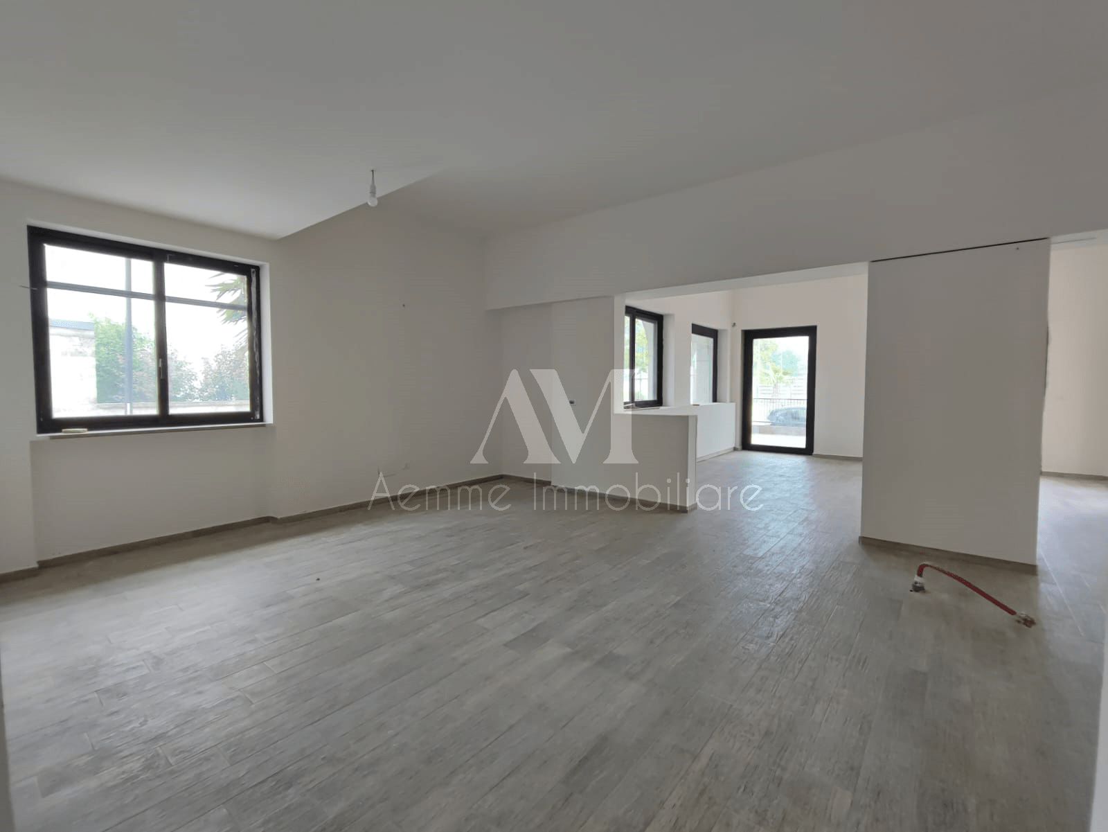 TSR Watermark – 1004