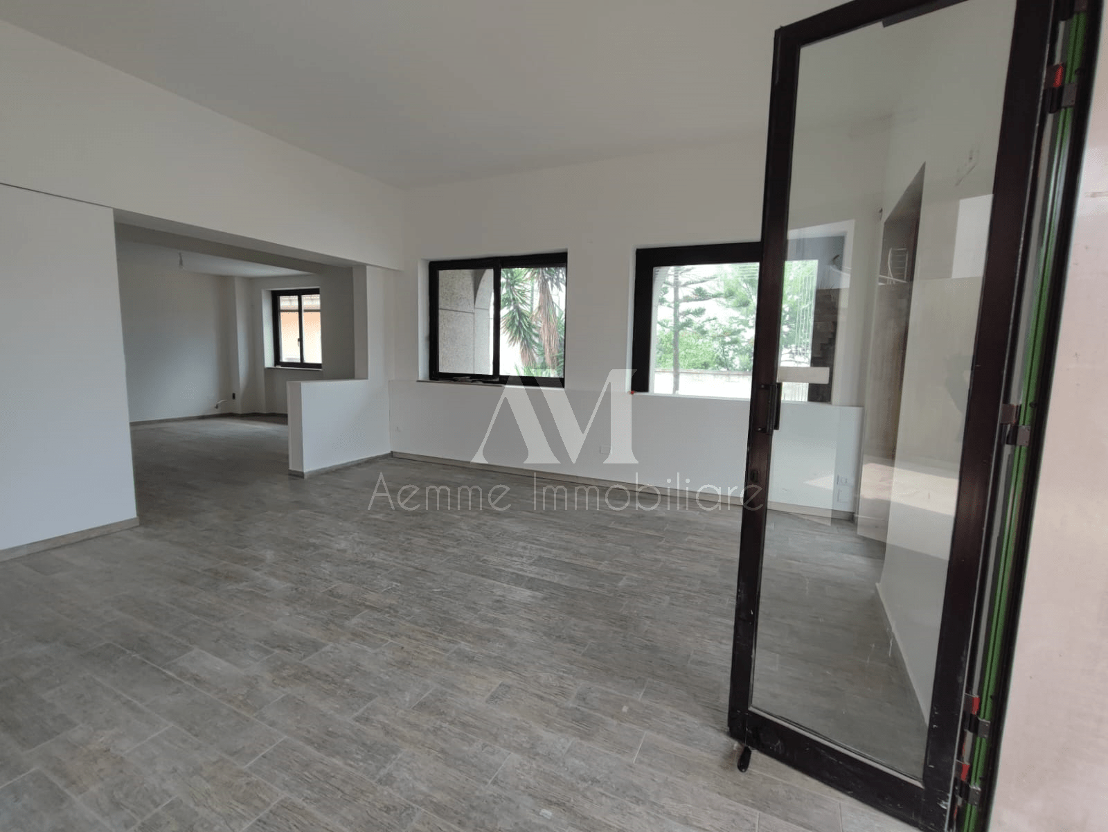 TSR Watermark – 1016