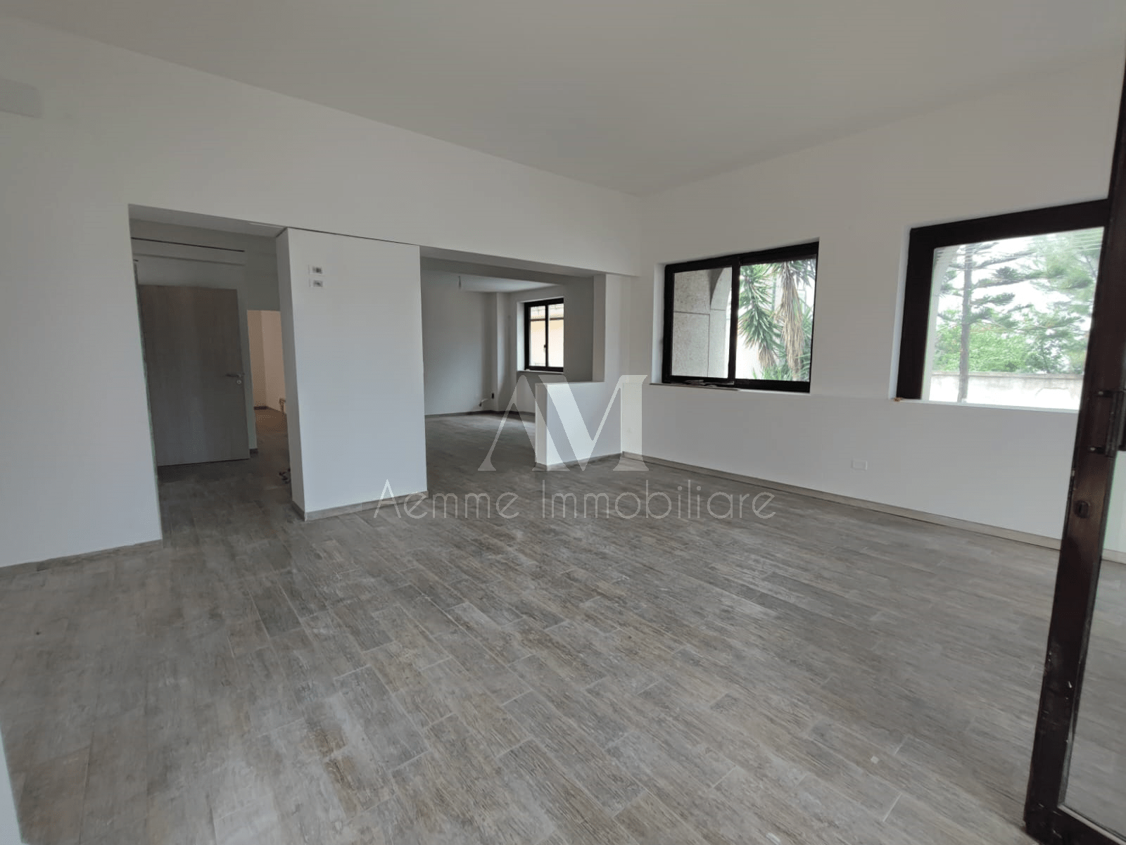 TSR Watermark – 1017