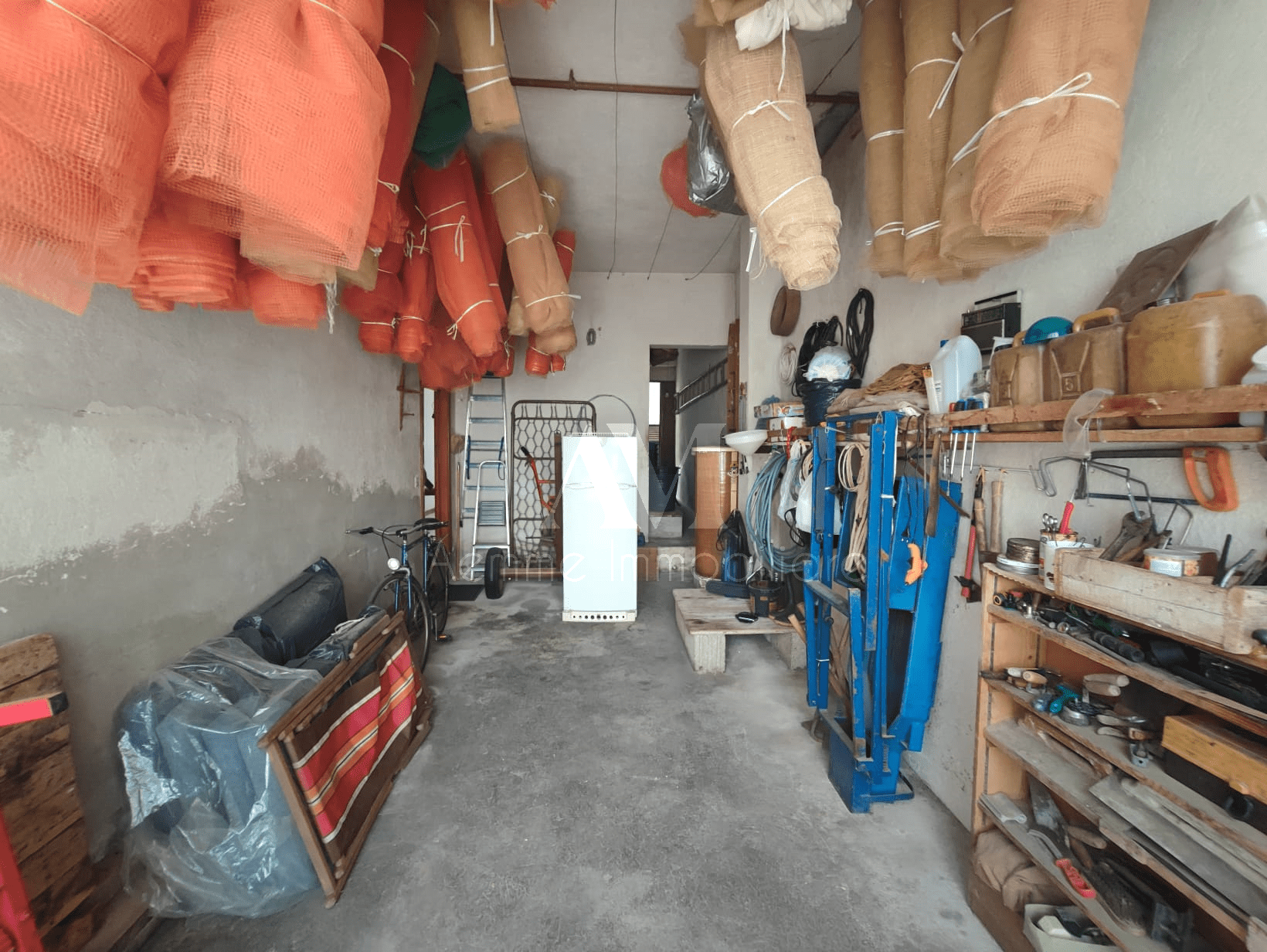 TSR Watermark – 694