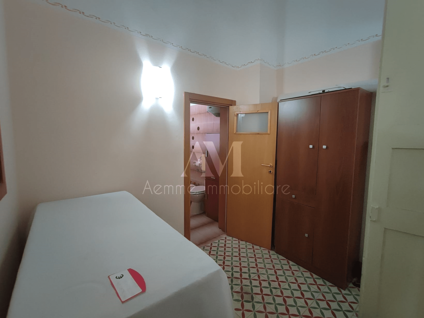 TSR Watermark – 807