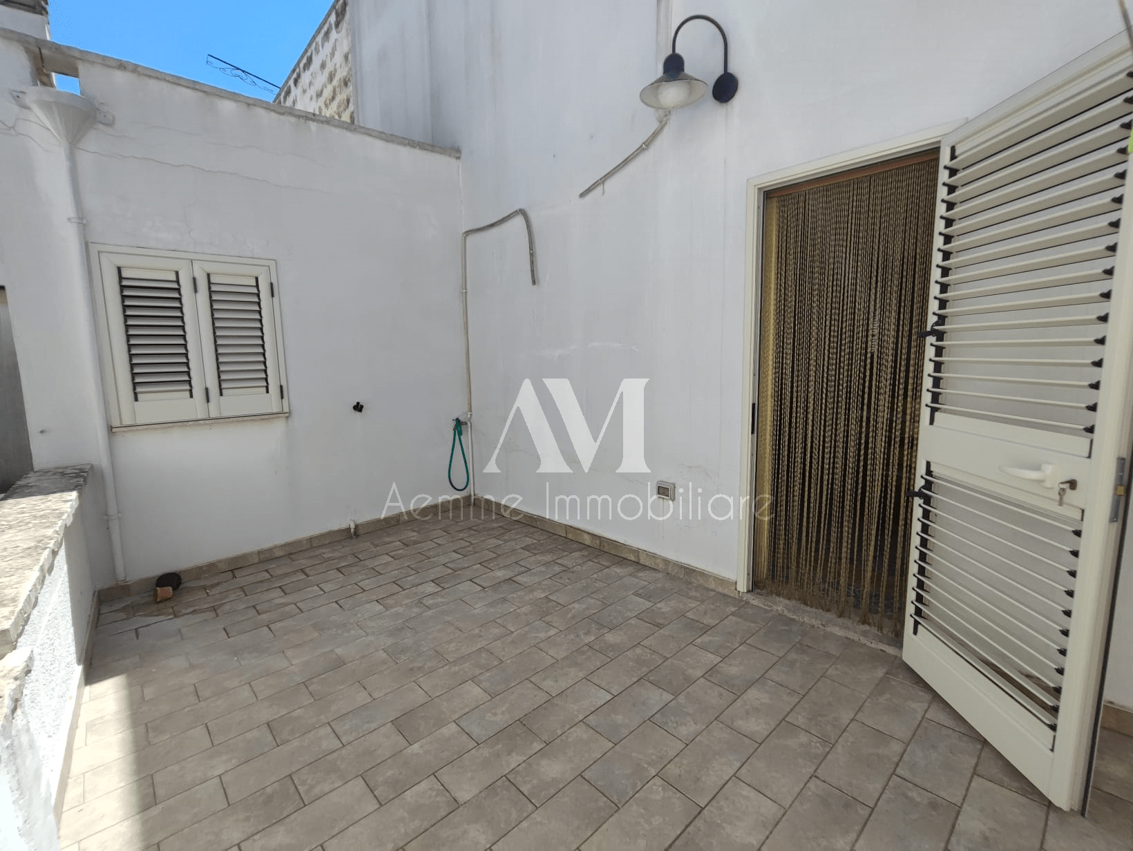 TSR Watermark – 810