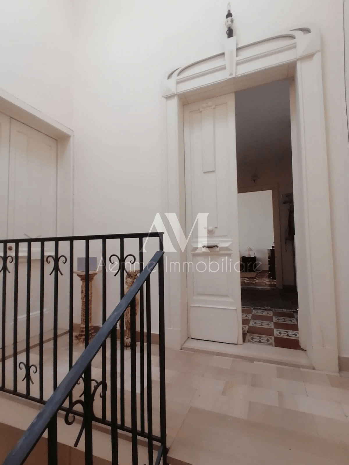 TSR Watermark – 881