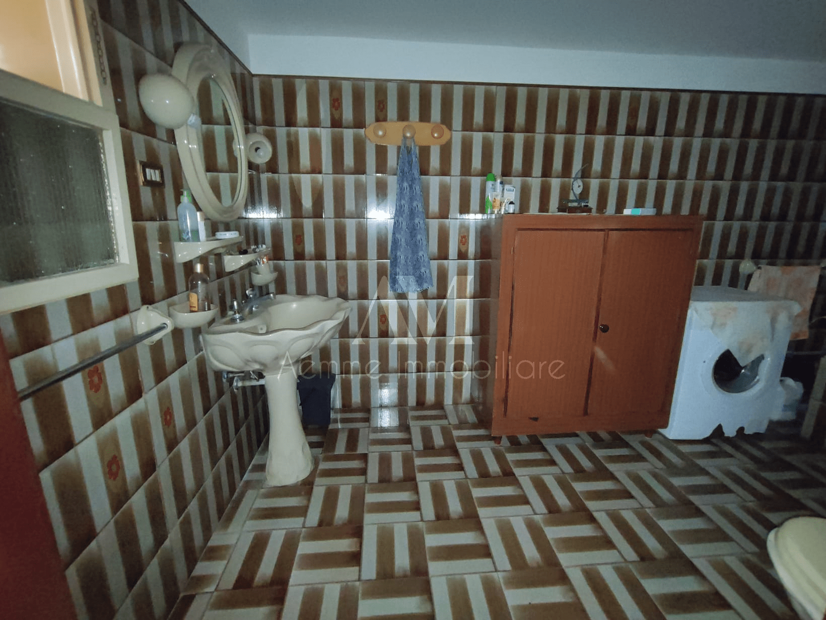 TSR Watermark – 927